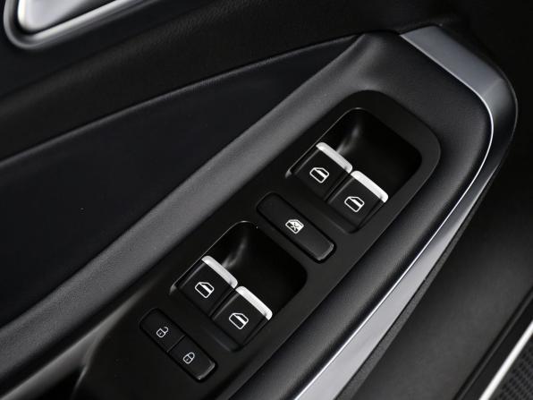 Omoda S5 с пробегом 2023 года, цена 1 617 000 рублей, 56904 км, седан, Автокод Объявления