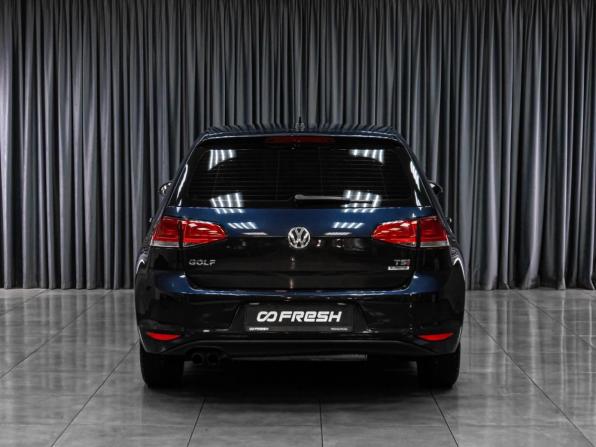 Volkswagen Golf VII с пробегом 2016 года, цена 1 096 000 рублей, 222533 км, хэтчбек, Автокод Объявления
