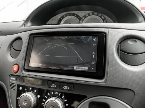 Toyota Sienta I Рестайлинг 2 с пробегом 2012 года, цена 950 000 рублей, 175942 км, минивэн, Автокод Объявления