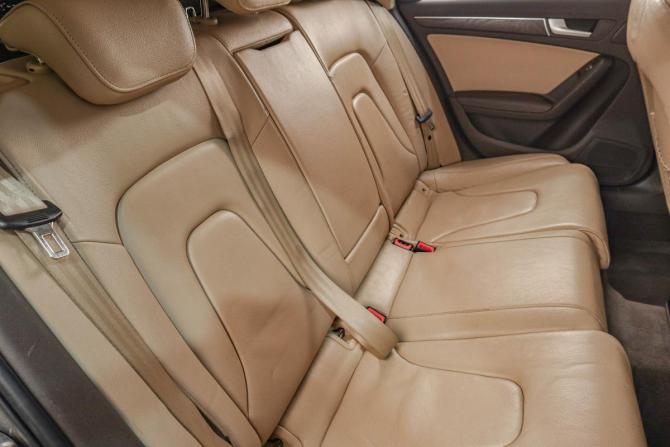 Audi A4 IV (B8) Рестайлинг с пробегом 2014 года, цена 1 579 000 рублей, 387120 км, универсал, Автокод Объявления