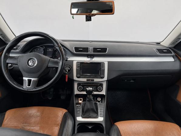 Volkswagen Passat CC I с пробегом 2011 года, цена 889 000 рублей, 247971 км, седан, Автокод Объявления