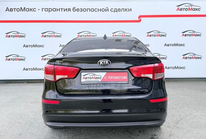 Kia Rio III Рестайлинг с пробегом 2017 года, цена 850 000 рублей, 172746 км, седан, Автокод Объявления