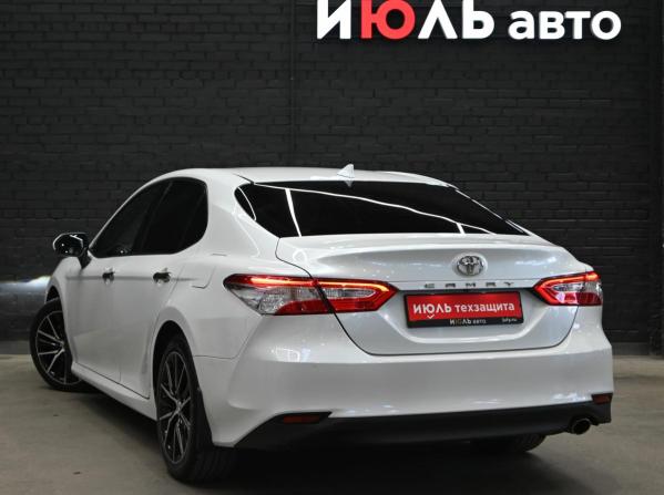 Toyota Camry VIII (XV70) с пробегом 2021 года, цена 2 920 000 рублей, 118404 км, седан, Автокод Объявления