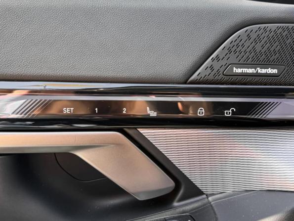 BMW 5 серии VIII (G60/G61/G68) с пробегом 2024 года, цена 6 750 000 рублей, 36370 км, седан, Автокод Объявления