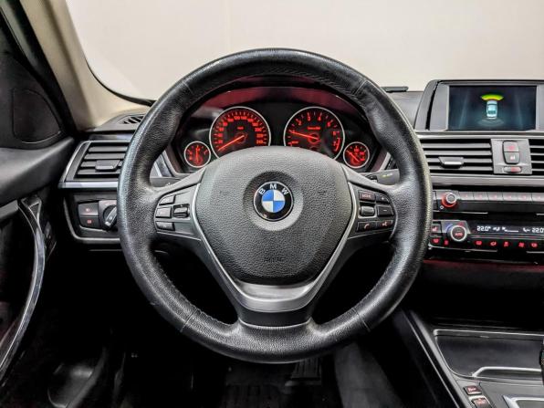 BMW 3 серии VI (F3x) Рестайлинг с пробегом 2017 года, цена 2 000 000 рублей, 95200 км, седан, Автокод Объявления