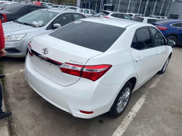 Toyota Corolla XI (E160 E170 E180) с пробегом 2014 года, цена 1 400 000 рублей, 108356 км, седан, Автокод Объявления