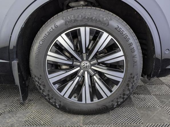 Volkswagen Touareg III с пробегом 2018 года, цена 4 445 000 рублей, 136228 км, внедорожник, Автокод Объявления