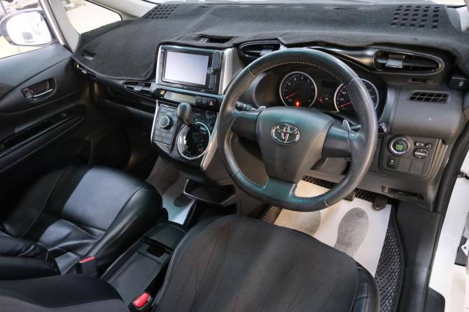 Toyota Wish II Рестайлинг с пробегом 2012 года, цена 1 529 000 рублей, 164000 км, минивэн, Автокод Объявления