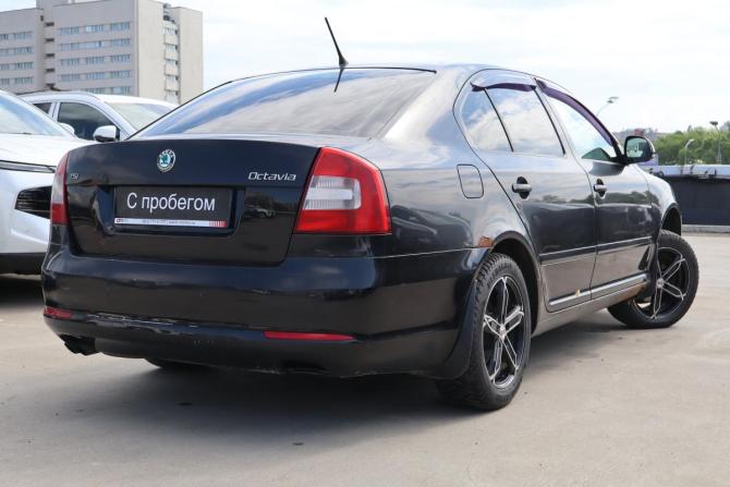 Skoda Octavia II (A5) Рестайлинг с пробегом 2012 года, цена 629 000 рублей, 261000 км, лифтбек, Автокод Объявления