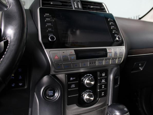 Toyota Land Cruiser Prado 150 Series Рестайлинг 3 с пробегом 2021 года, цена 6 900 000 рублей, 86720 км, внедорожник, Автокод Объявления