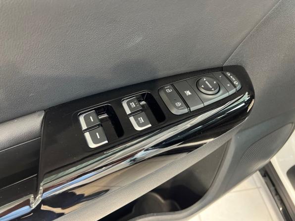 Kia Sportage IV Рестайлинг с пробегом 2021 года, цена 3 178 900 рублей, 21534 км, внедорожник, Автокод Объявления