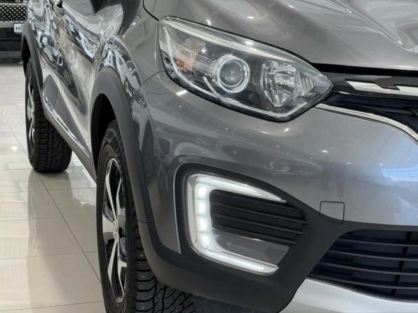 Renault Kaptur I Рестайлинг с пробегом 2021 года, цена 1 600 000 рублей, 97075 км, внедорожник, Автокод Объявления