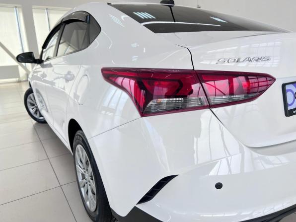 Hyundai Solaris II Рестайлинг с пробегом 2021 года, цена 1 699 000 рублей, 54345 км, седан, Автокод Объявления