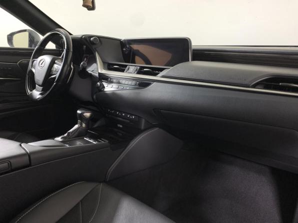 Lexus ES VII с пробегом 2020 года, цена 5 370 000 рублей, 77798 км, седан, Автокод Объявления