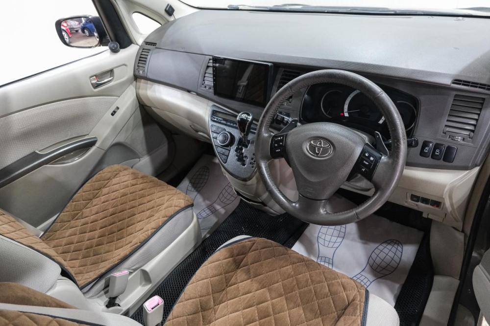 Toyota ISis I Рестайлинг Новокузнецк  - изображение 15