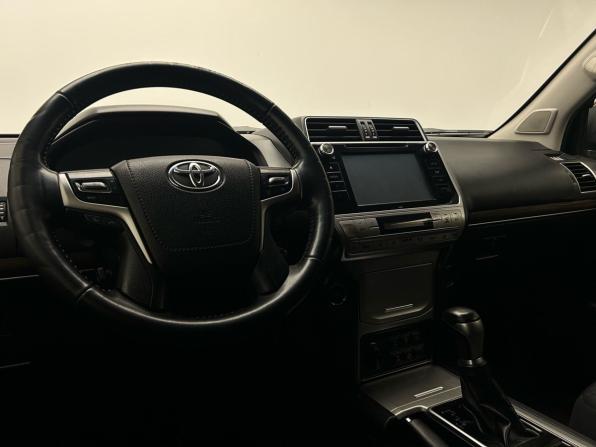 Toyota Land Cruiser Prado 150 Series Рестайлинг 2 с пробегом 2019 года, цена 3 999 000 рублей, 259751 км, внедорожник, Автокод Объявления