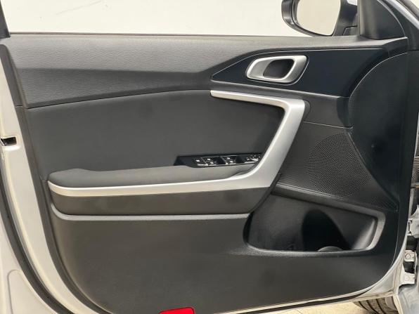 Kia Ceed III с пробегом 2018 года, цена 1 749 500 рублей, 87100 км, хэтчбек, Автокод Объявления