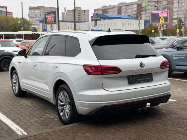 Volkswagen Touareg III с пробегом 2019 года, цена 4 575 000 рублей, 97523 км, внедорожник, Автокод Объявления