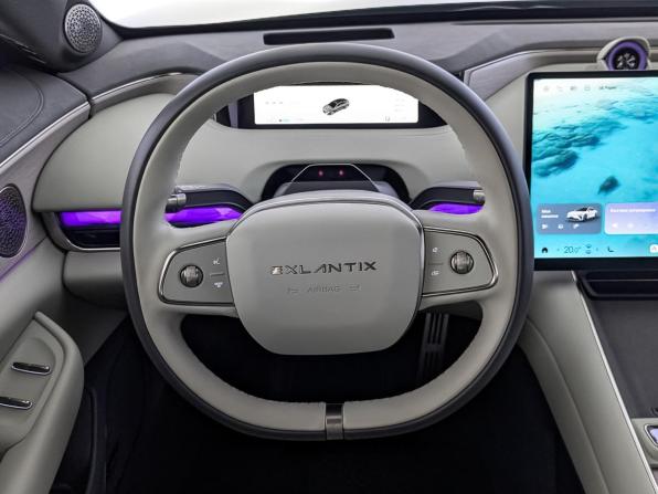 Exeed Exlantix ES с пробегом 2025 года, цена 4 550 000 рублей, 14808 км, седан, Автокод Объявления
