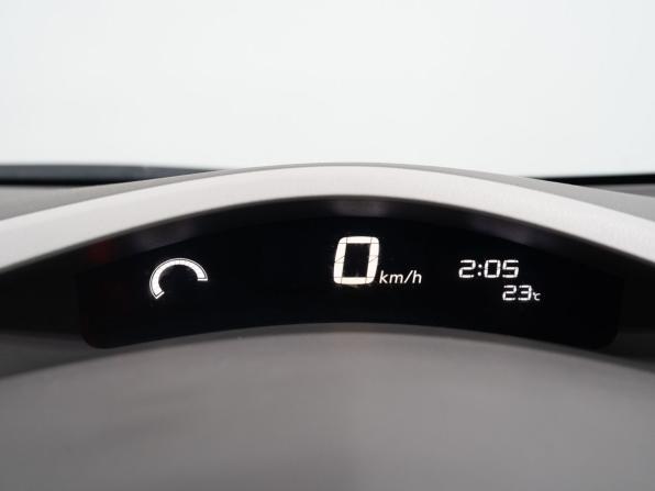 Nissan Leaf I (ZE0/AZE0) с пробегом 2011 года, цена 800 000 рублей, 112270 км, хэтчбек, Автокод Объявления