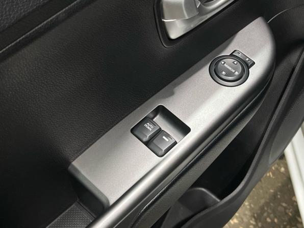 Kia Rio III Рестайлинг с пробегом 2016 года, цена 1 065 000 рублей, 76537 км, седан, Автокод Объявления