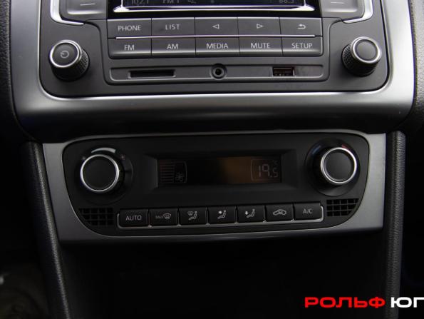 Volkswagen Polo V Рестайлинг с пробегом 2017 года, цена 1 196 000 рублей, 78798 км, седан, Автокод Объявления