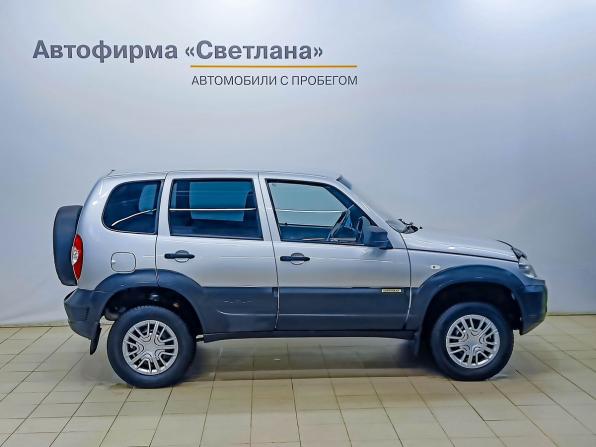 Chevrolet Niva I Рестайлинг с пробегом 2017 года, цена 715 000 рублей, 87668 км, внедорожник, Автокод Объявления