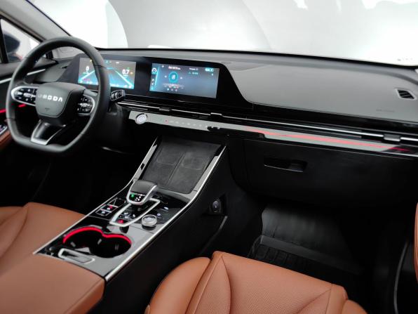 Omoda C5 I с пробегом 2023 года, цена 1 419 000 рублей, 120941 км, внедорожник, Автокод Объявления