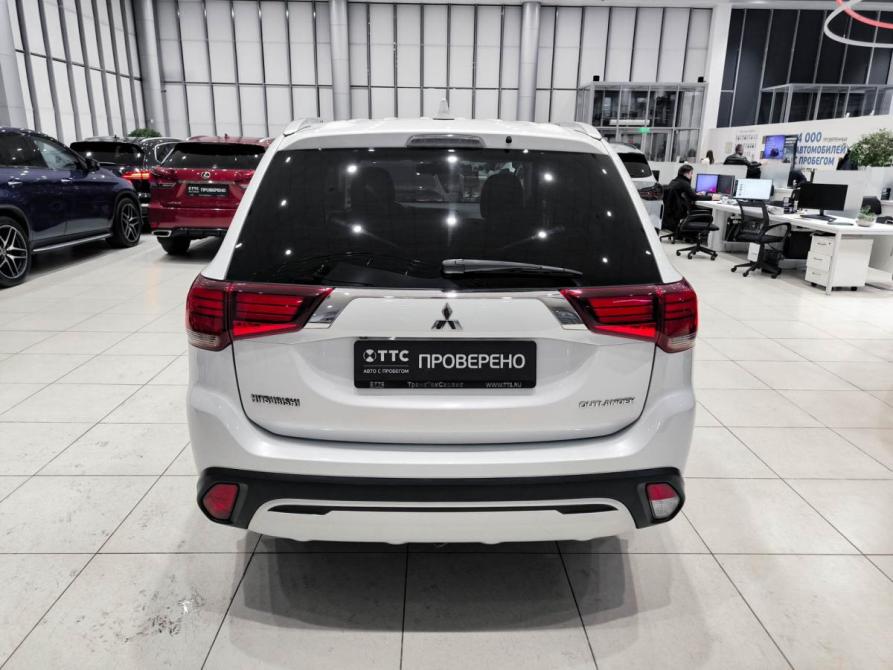 Mitsubishi Outlander III Рестайлинг 3 Казань  - изображение 7