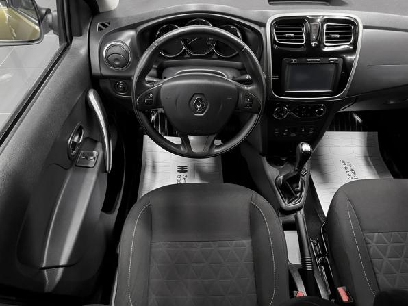 Renault Sandero II с пробегом 2017 года, цена 1 240 000 рублей, 18853 км, хэтчбек, Автокод Объявления