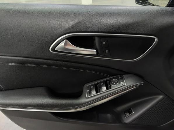 Mercedes-Benz GLA I (X156) с пробегом 2015 года, цена 1 875 000 рублей, 163450 км, внедорожник, Автокод Объявления