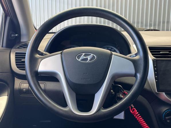 Hyundai Solaris I с пробегом 2011 года, цена 677 000 рублей, 151577 км, седан, Автокод Объявления