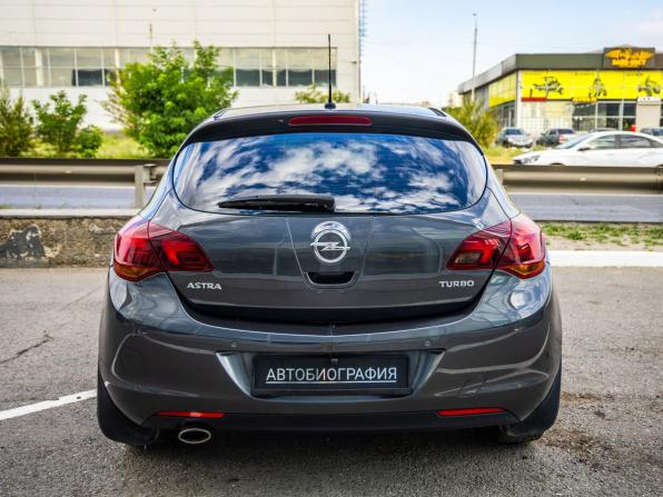 Opel Astra J с пробегом 2011 года, цена 815 000 рублей, 209537 км, хэтчбек, Автокод Объявления