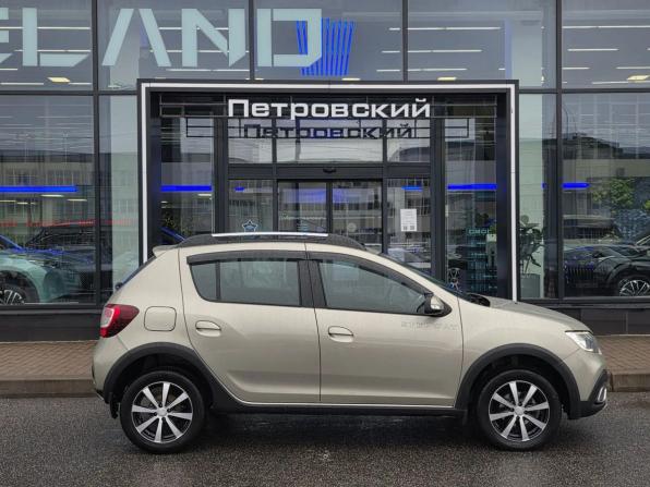 Renault Sandero II Рестайлинг с пробегом 2019 года, цена 1 350 000 рублей, 38879 км, хэтчбек, Автокод Объявления