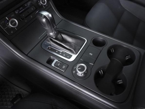 Volkswagen Touareg II с пробегом 2012 года, цена 2 000 000 рублей, 200420 км, внедорожник, Автокод Объявления