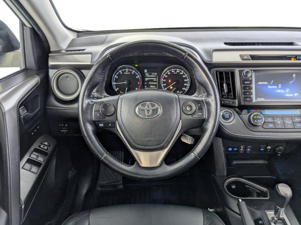Toyota RAV4 IV (XA40) Рестайлинг с пробегом 2016 года, цена 2 595 000 рублей, 122999 км, внедорожник, Автокод Объявления