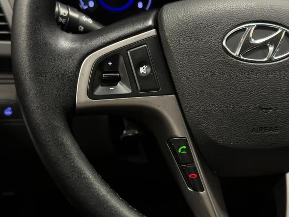 Hyundai Solaris I Рестайлинг с пробегом 2015 года, цена 1 299 000 рублей, 107820 км, седан, Автокод Объявления