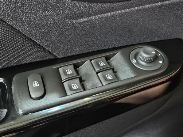 Renault Kaptur I с пробегом 2016 года, цена 1 485 000 рублей, 112164 км, внедорожник, Автокод Объявления