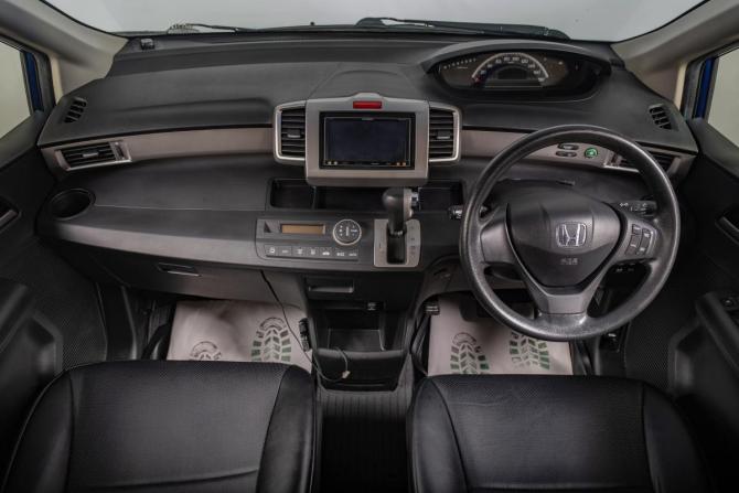 Honda Freed I Рестайлинг с пробегом 2012 года, цена 1 149 000 рублей, 137000 км, компактвэн, Автокод Объявления