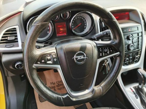 Opel Astra J Рестайлинг с пробегом 2013 года, цена 800 000 рублей, 168219 км, хэтчбек, Автокод Объявления