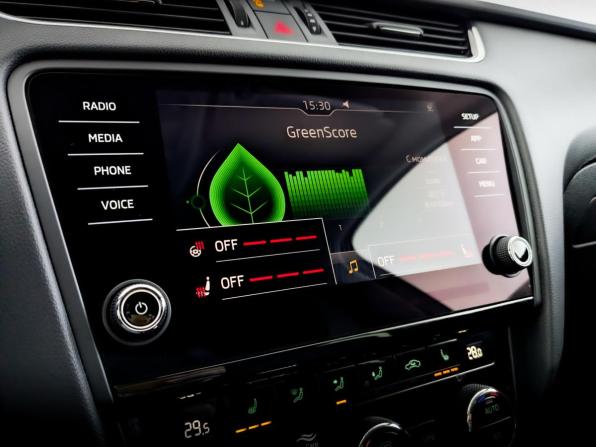 Skoda Octavia III (A7) Рестайлинг с пробегом 2019 года, цена 1 950 000 рублей, 99888 км, лифтбек, Автокод Объявления