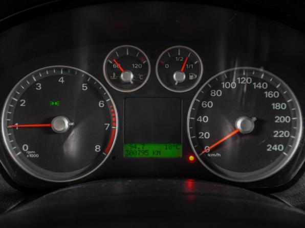 Ford Focus II с пробегом 2006 года, цена 339 000 рублей, 300795 км, хэтчбек, Автокод Объявления