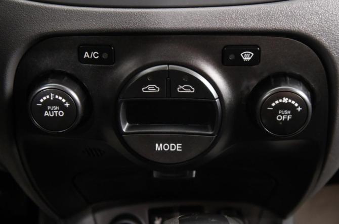 Kia Rio II Рестайлинг с пробегом 2011 года, цена 749 000 рублей, 143000 км, седан, Автокод Объявления