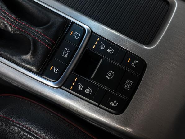 Kia Optima IV Рестайлинг с пробегом 2020 года, цена 2 359 000 рублей, 121957 км, седан, Автокод Объявления