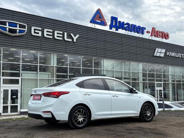 Hyundai Solaris II с пробегом 2019 года, цена 895 000 рублей, 284000 км, седан, Автокод Объявления