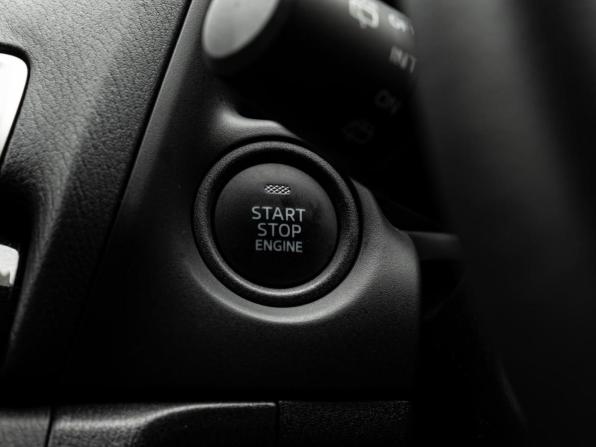 Mazda Axela III Рестайлинг с пробегом 2016 года, цена 1 400 000 рублей, 62328 км, хэтчбек, Автокод Объявления