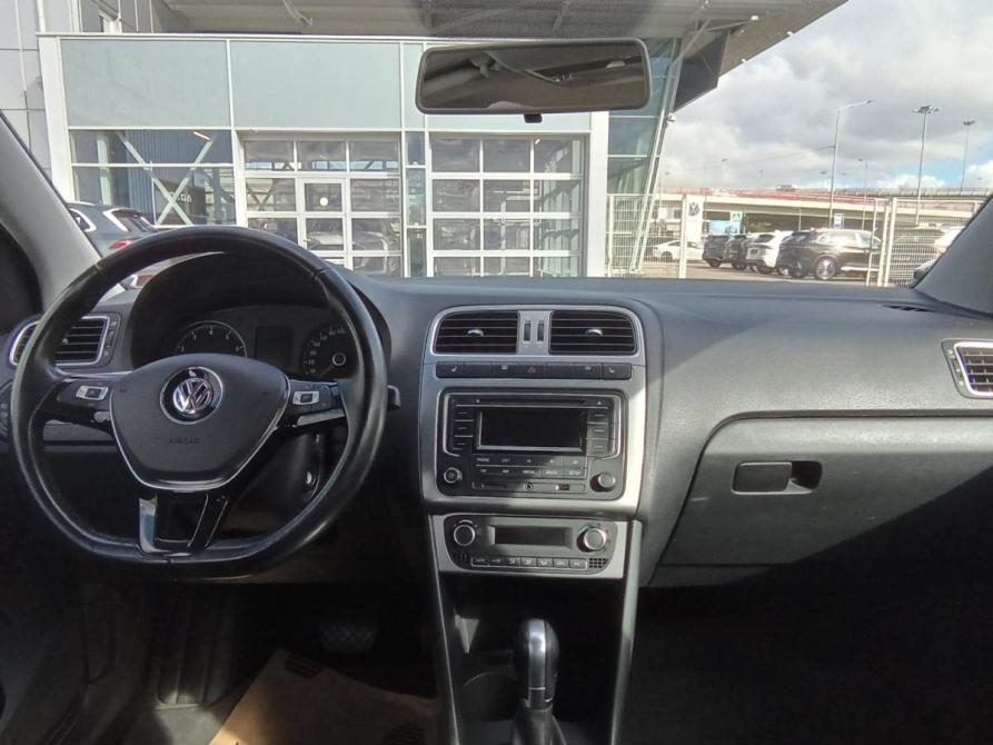 Volkswagen Polo V Рестайлинг Санкт-Петербург  - изображение 18