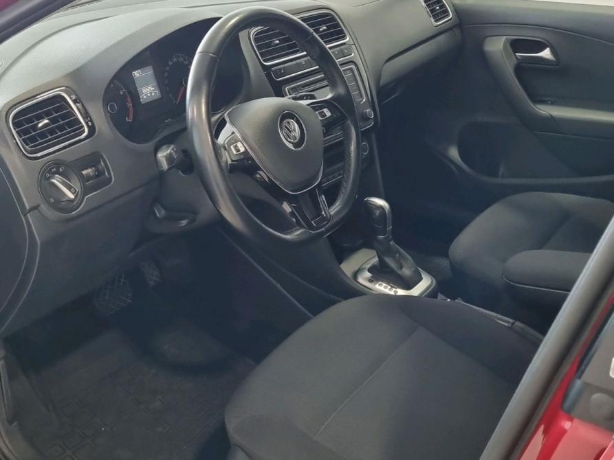 Volkswagen Polo V Рестайлинг Омск  - изображение 8