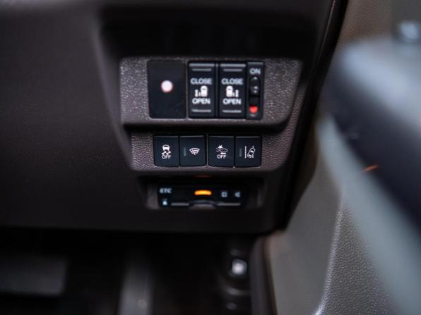 Honda Freed II с пробегом 2017 года, цена 1 549 000 рублей, 77342 км, компактвэн, Автокод Объявления