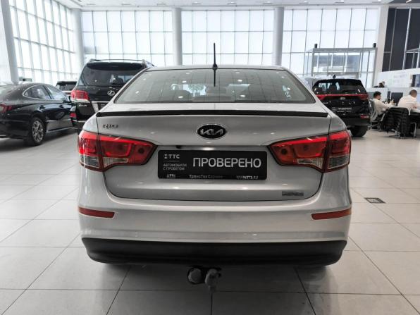 Kia Rio III Рестайлинг с пробегом 2016 года, цена 820 000 рублей, 234919 км, седан, Автокод Объявления